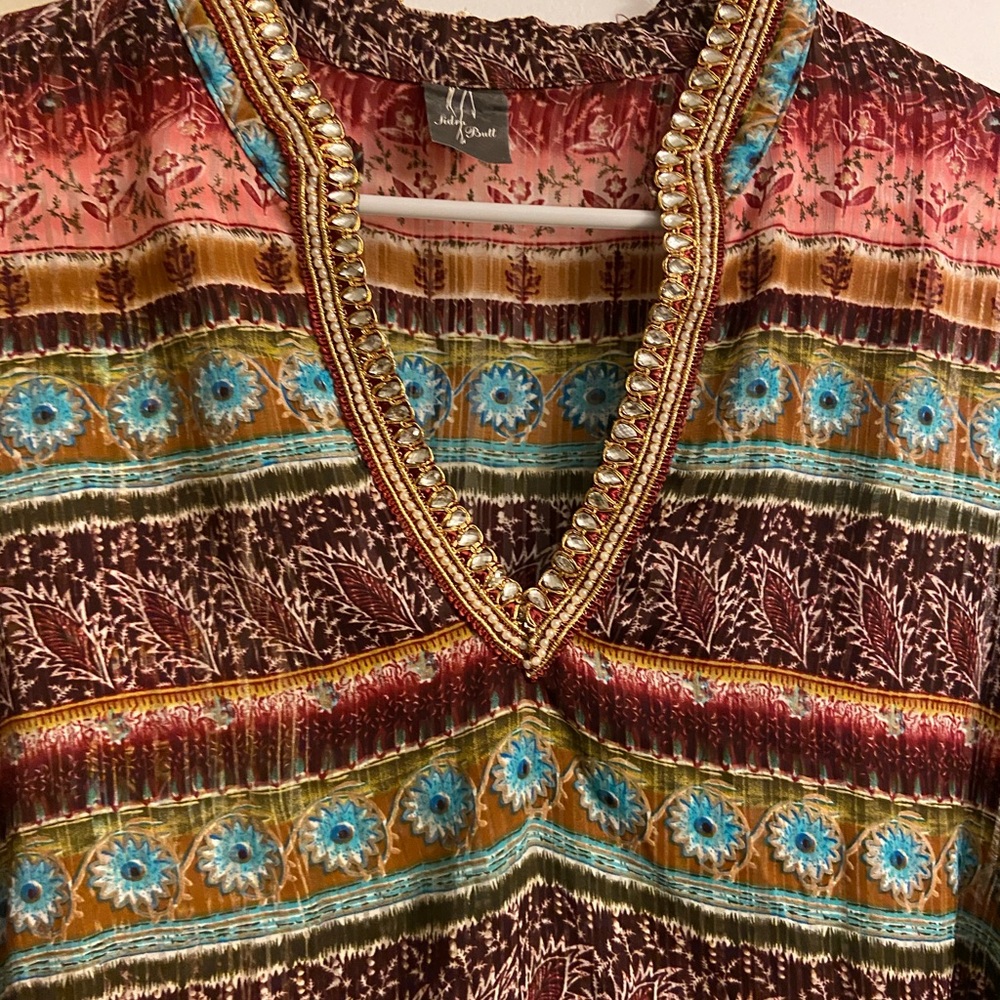 Tunic - Picture 4 of 5